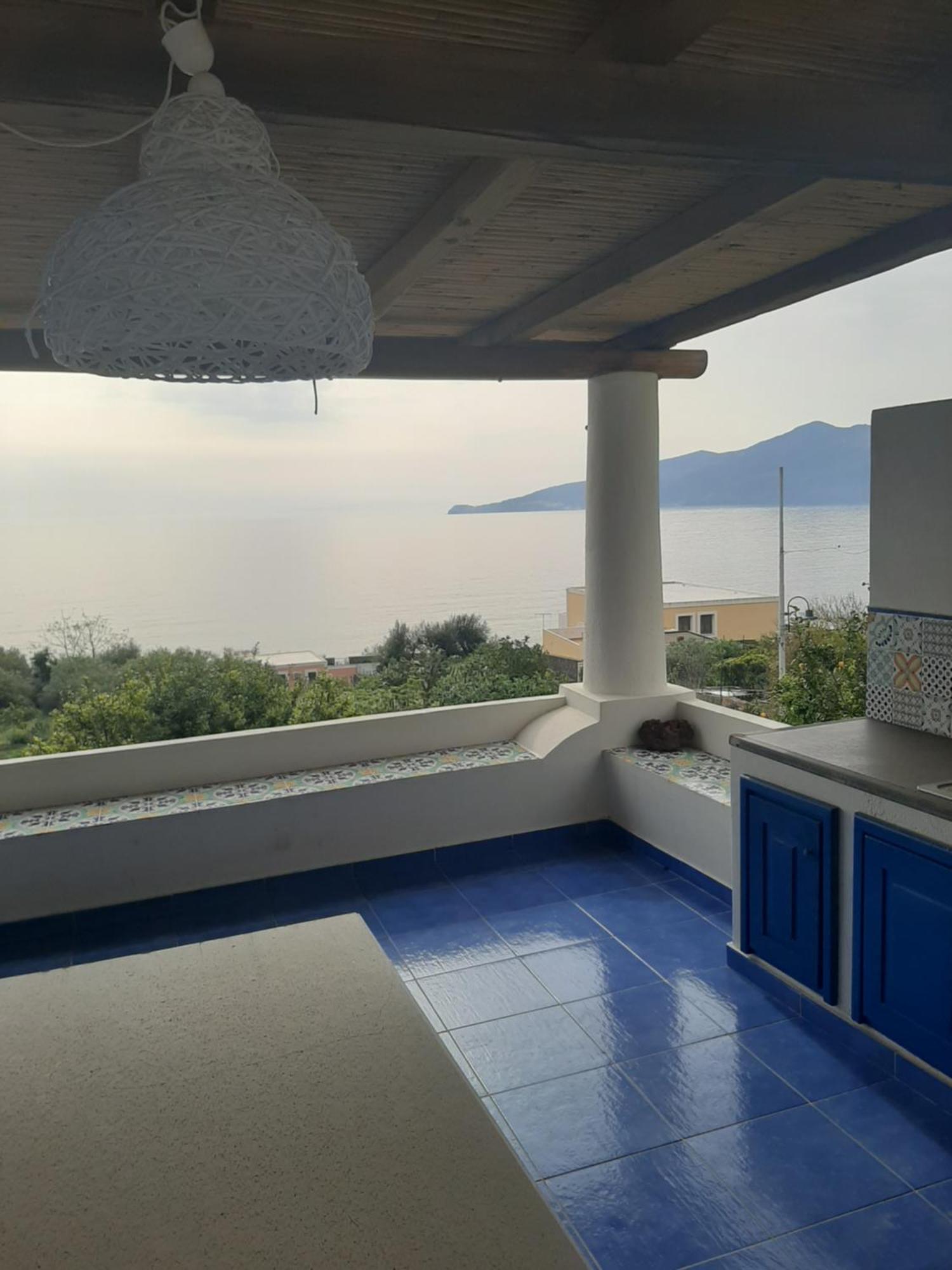 Villa Insolia Santa Marina Salina Szoba fotó